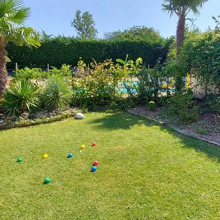 Maison Avec Piscine Chauffee Et Pool House * Saint-Mont